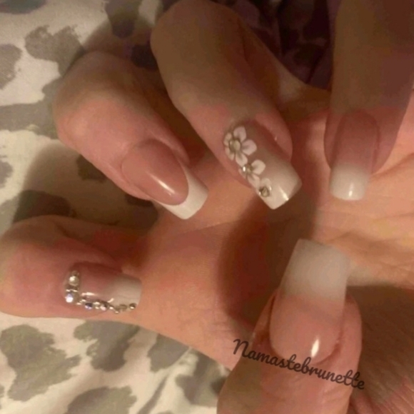 2/$16 Floral Rhinestone French Manicure Press On Nails - Picture 12 of 16